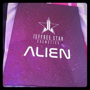 👽Jeffree Star Alien Eyeshadow Palette👽